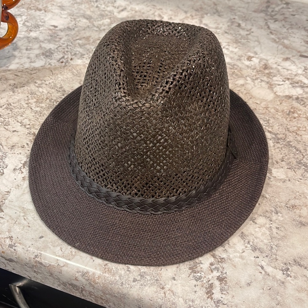 Chocolate women’s straw hat (NEW)